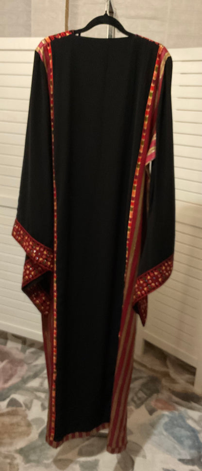 Hekaya Palestinian Abaya