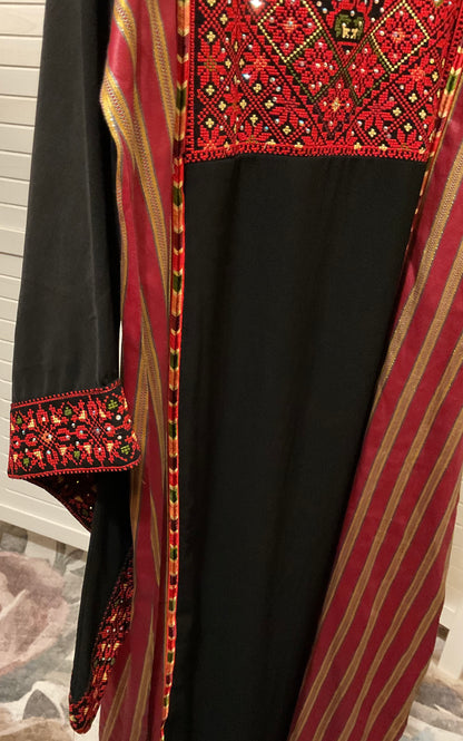 Hekaya Palestinian Abaya