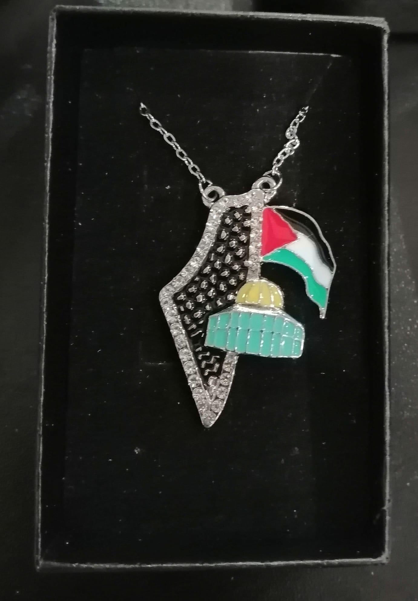 Palestinian necklace silver/ gold