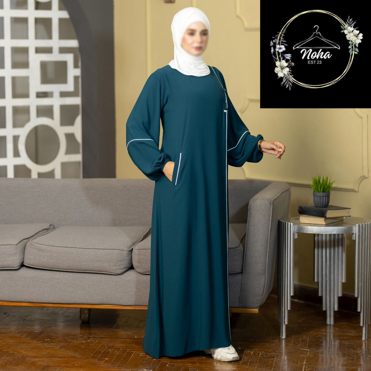 Nour Abaya