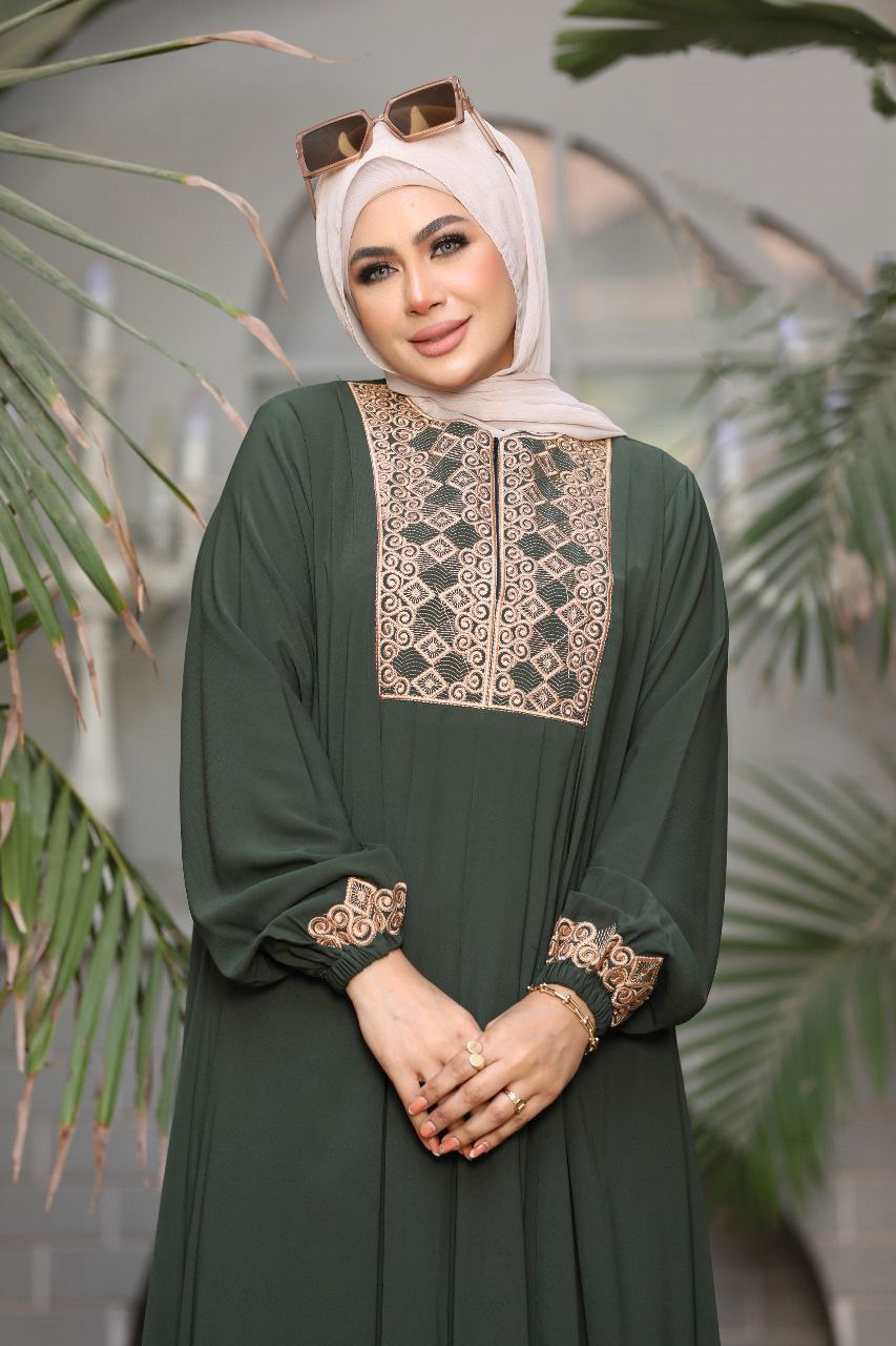 Free size Ednaa with embroidery on the sleeves and the front