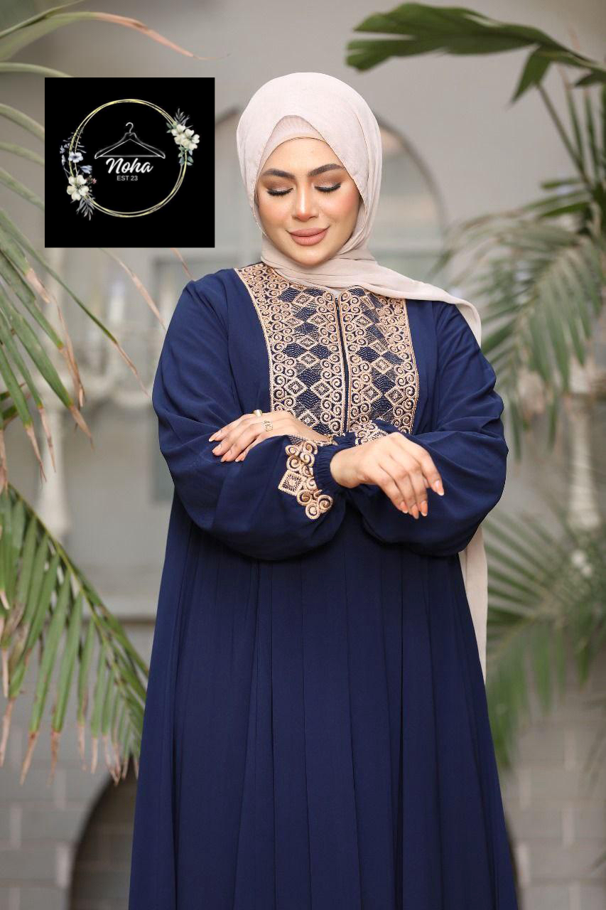 Free size Ednaa with embroidery on the sleeves and the front